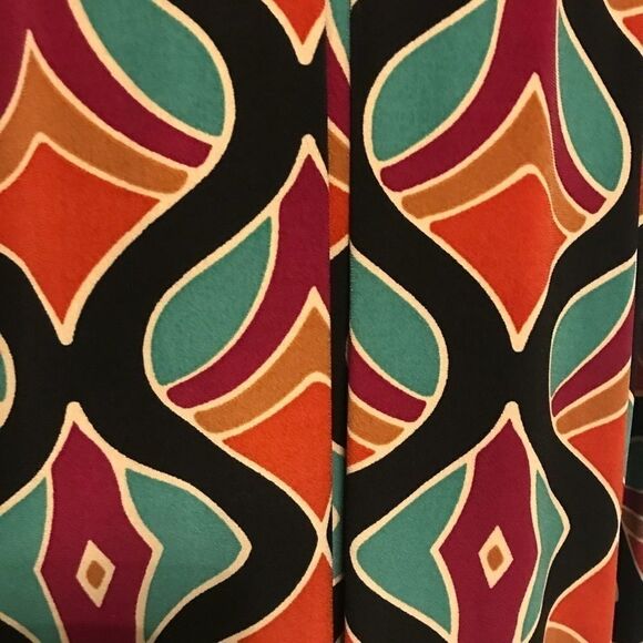 LulaRoe Madison Skirt - Picture 5 of 5